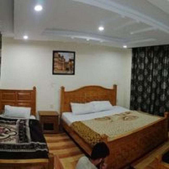 Gateway Hotel 纳兰恩 外观 照片