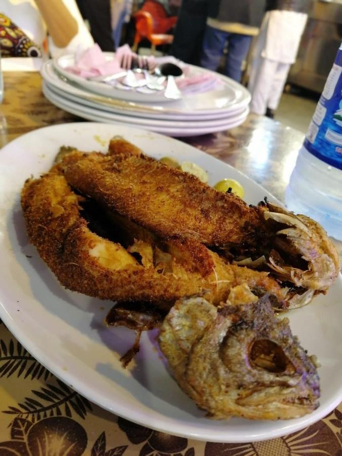 Gateway Hotel 纳兰恩 外观 照片