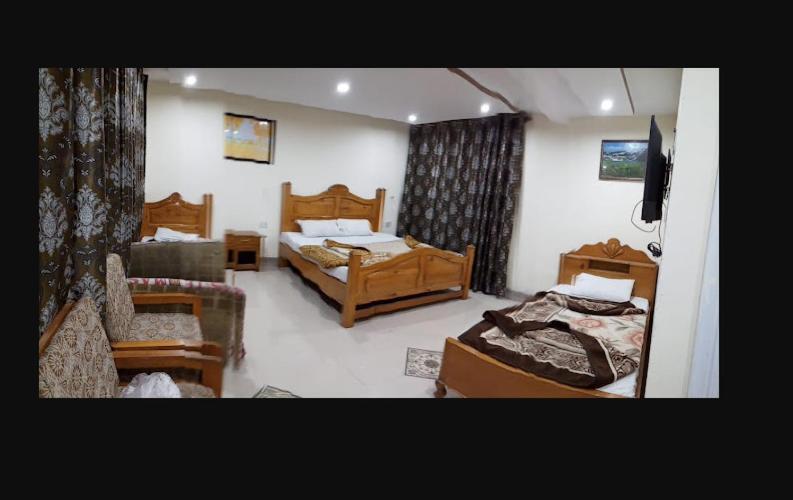 Gateway Hotel 纳兰恩 外观 照片